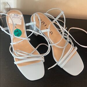 UNISA NEW Women's Sky Blue Strappy Heels 7 1/2